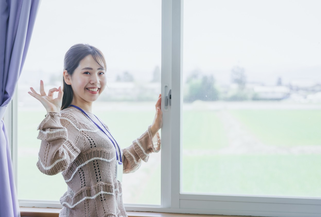 部屋のカビを防ぐための換気の重要性